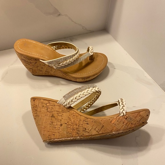 Wedges - Picture 2 of 8